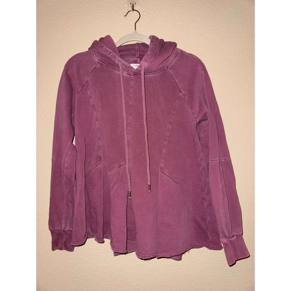 Anthropologie Pilcro Flynn Purple Distressed Pleated Hoodie Pullover Size Small - Picture 2 of 5